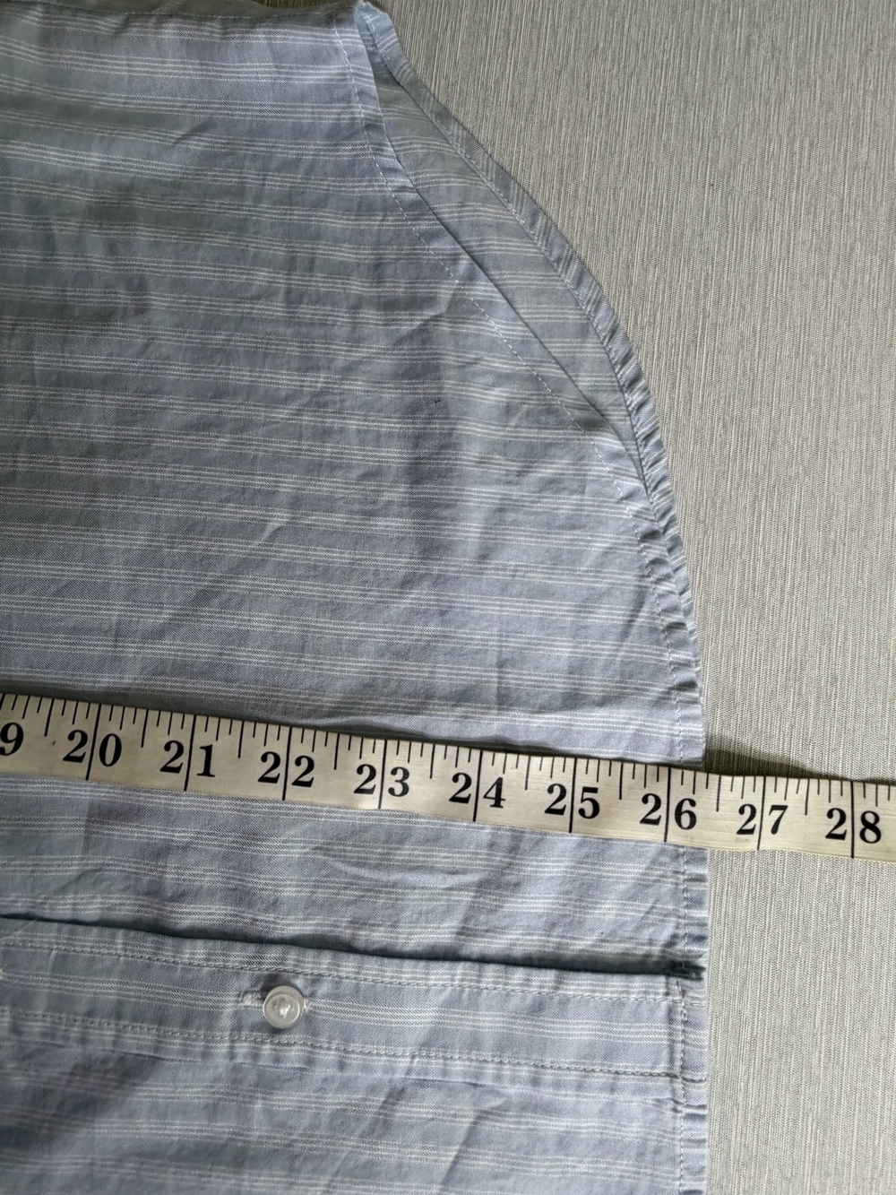 Everlane The Must-Have Shirt in Silky Cotton Forever Blue Optic White Size 2 NWT - Picture 6 of 16